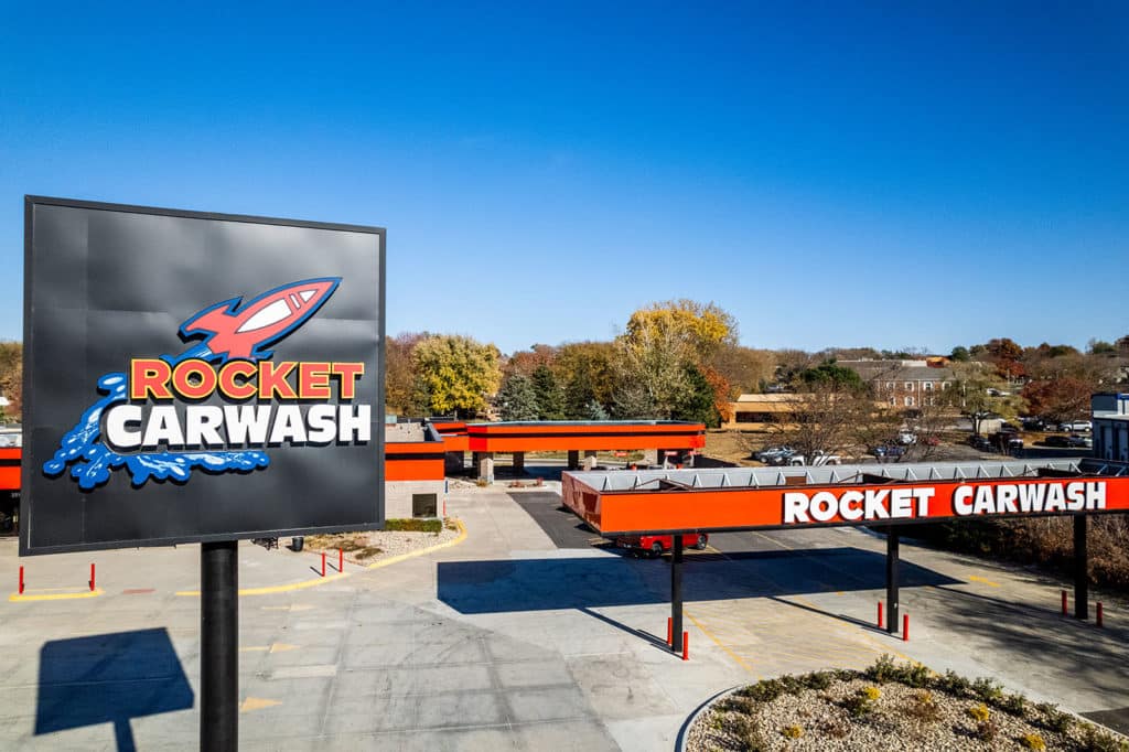 140th & Center Car Wash Rocket Carwash