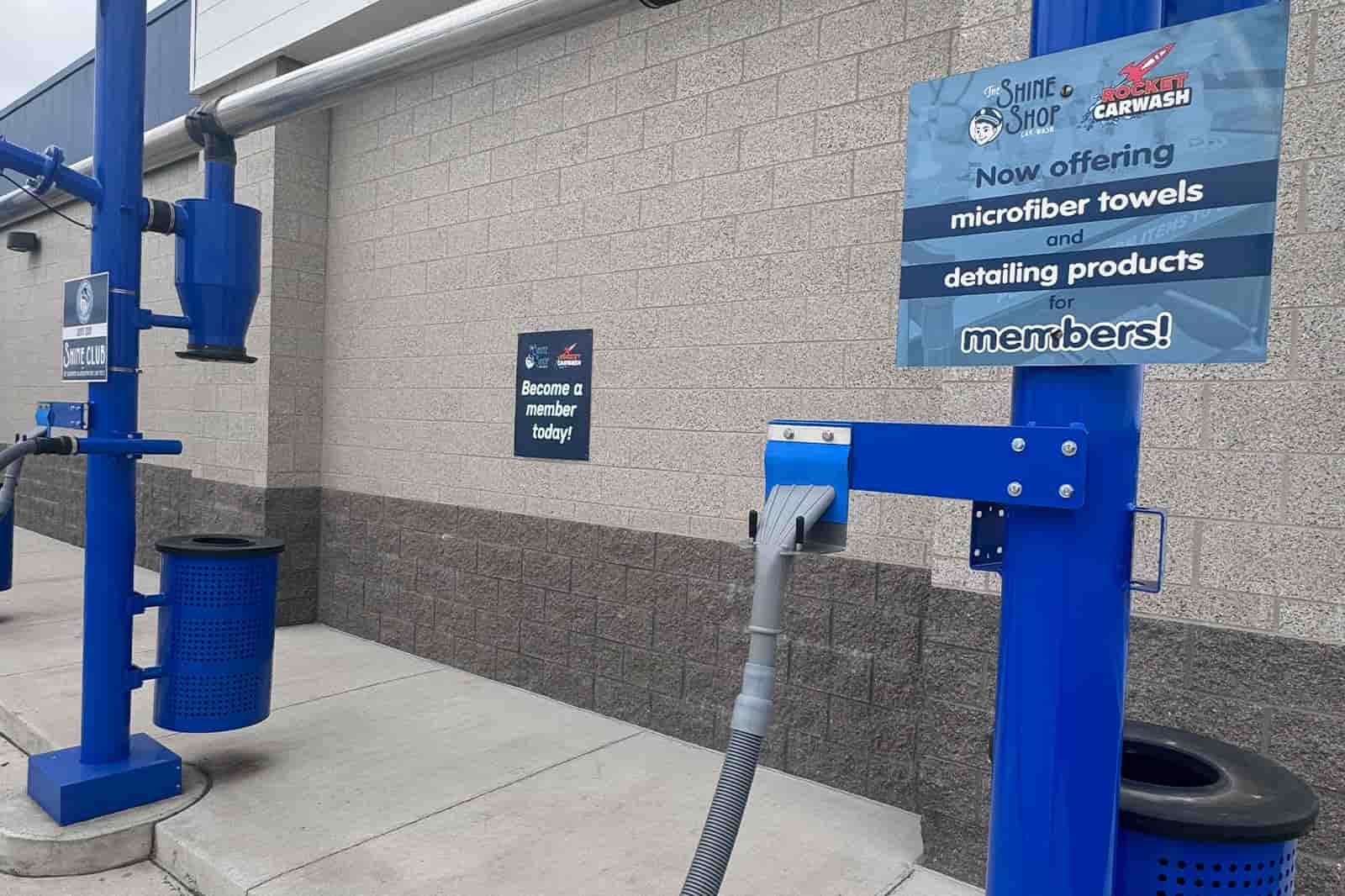 Free Vacuums: Pull into a self-service station & choose your preferred attachments to get high-powered suction in hard-to-reach places<br />
