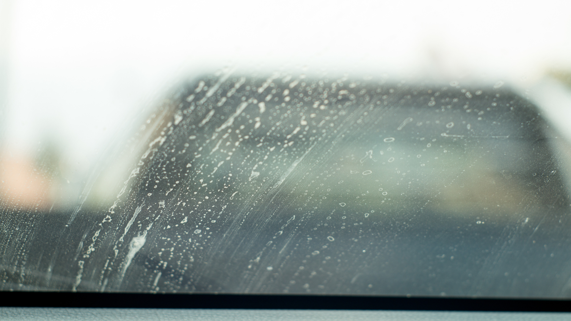 How to Get Rid of Water Spots on Car Windows Blog Image