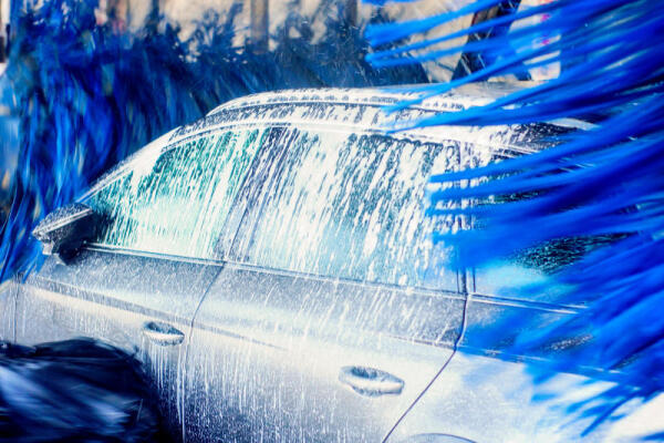 3 Reasons Why Commercial Car Washes Are Eco-Friendly Choice